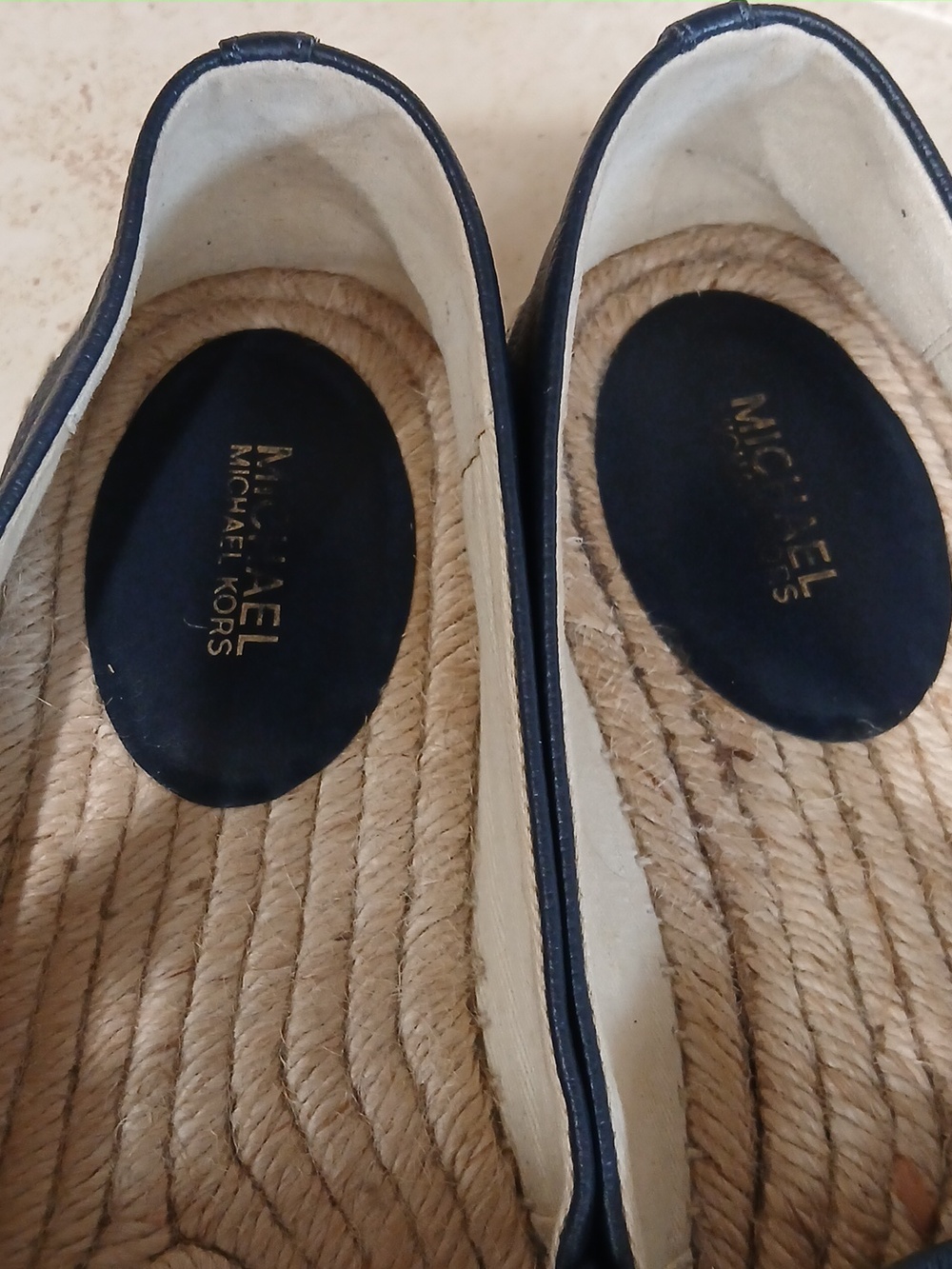 Michael Kors Kendrick Navy Leather Espadrille Flats with Gold MK Accent Sz 9m - Picture 8 of 8